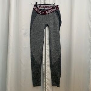 GYMSHARK Dry Moisture‎ Management Women’s Leggings Grey Size Small